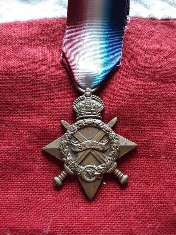 1915 Star. John Seaby. Bedfordshire Reg & 2nd Garrison Bn Suffolk Reg. Discharged 1916.