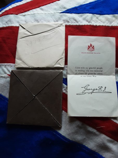 WWI Memorial plaque case - paper envelope & Buckingham Palace letter