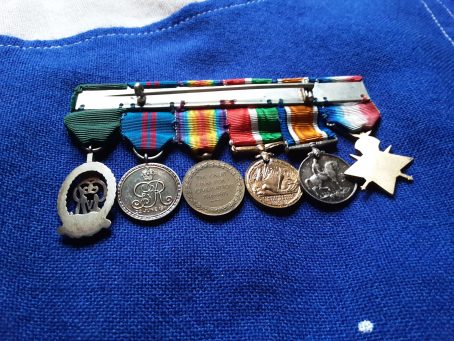 Period miniature WWI group. Captain WRD Irvine. R N R. Captain of Laconia & Aurania. Torpedoed - Image 2