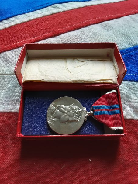 Boxed 1953 Queen Elizabeth II Coronation Medal - Image 2