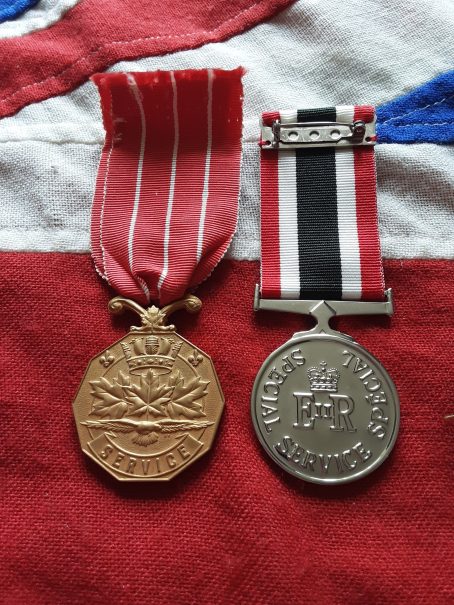 Canadian Forces Decoration & Special Service Medal. Sgt H Muller. - Image 2