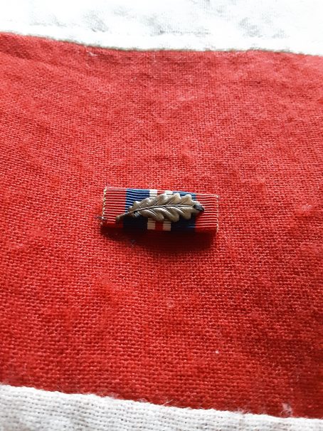 Ww2 Mid Mentioned in Despatches Oakleaf On Ribbon Bar .