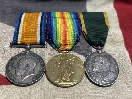 WWI Pair with EVII TFEM. Ewing. Argyll/Sutherland Highlanders/Tanks. St Ninians, Stirling.