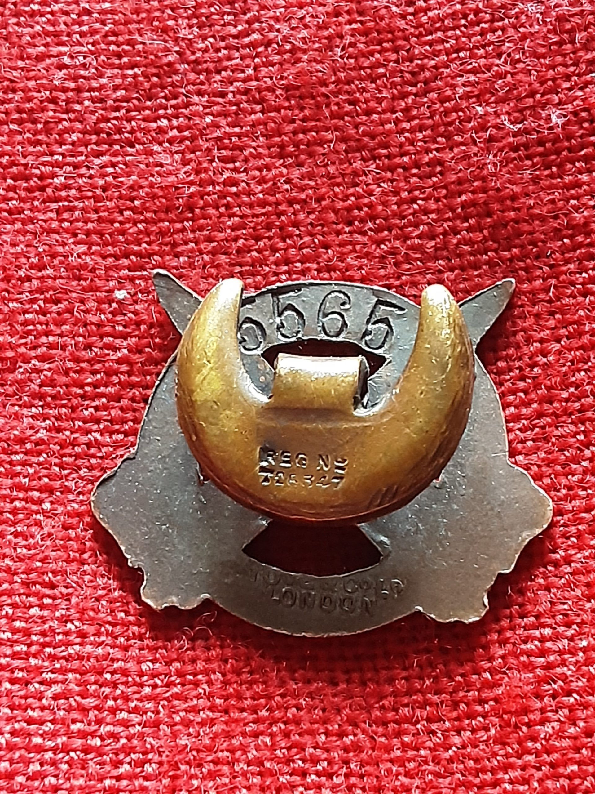 1914 Old Contemptables Association lapel badge. WWI. - Image 2