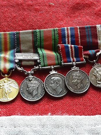 Period miniature WWI/WWII RAF group. 3 monarchs.