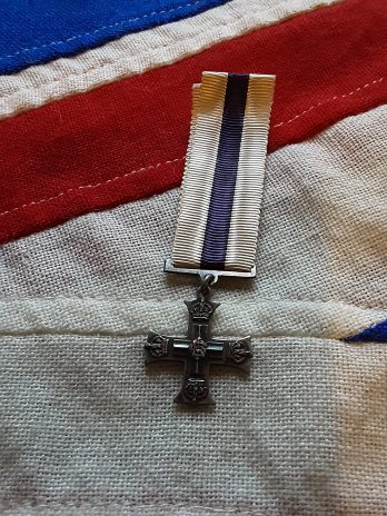 Period miniature WWI Military Cross