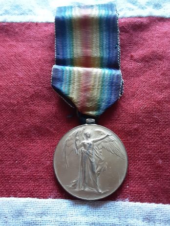 Victor. John Robert Head . Strood, Rochester. 4th Rifle Battalion Rifle Brigade. DOW, GSW back 1915. 2nd Ypres.