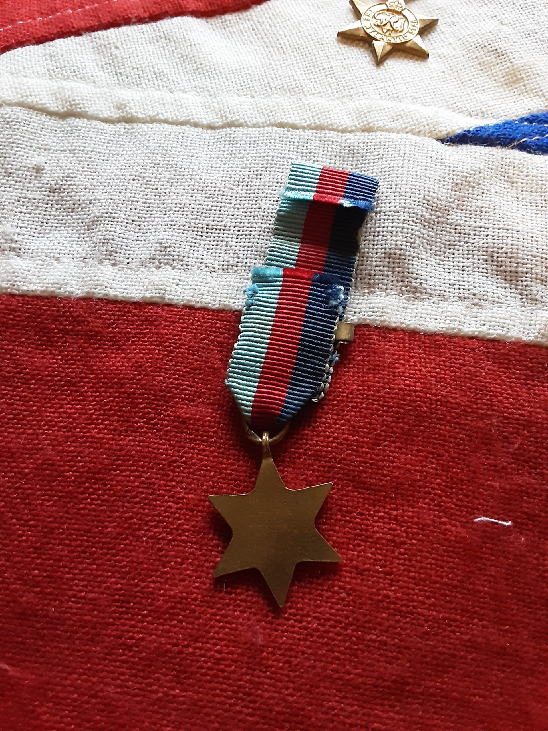 Period miniature 1939 Star with Battle of Britain clasp - Image 2
