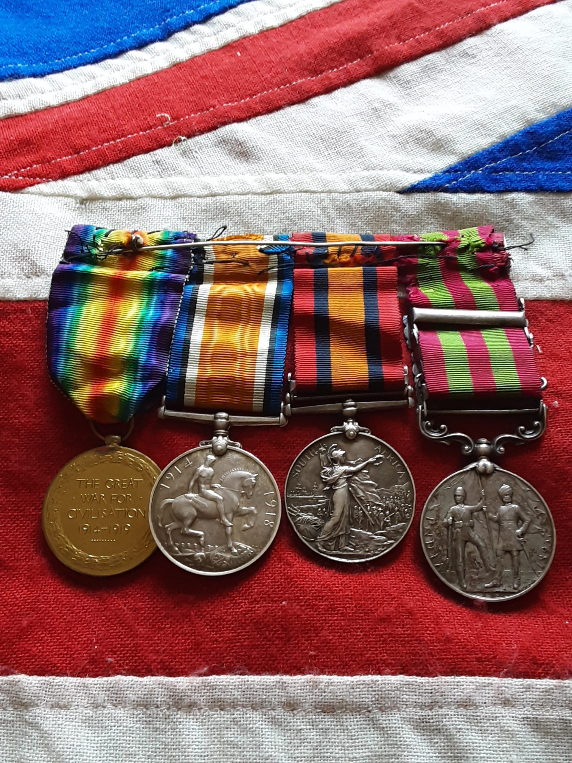 Relief Chitral, Defence of Ladysmith & WWI Pair. Wallace. Gordon Highlanders & Labour Corps. - Image 3