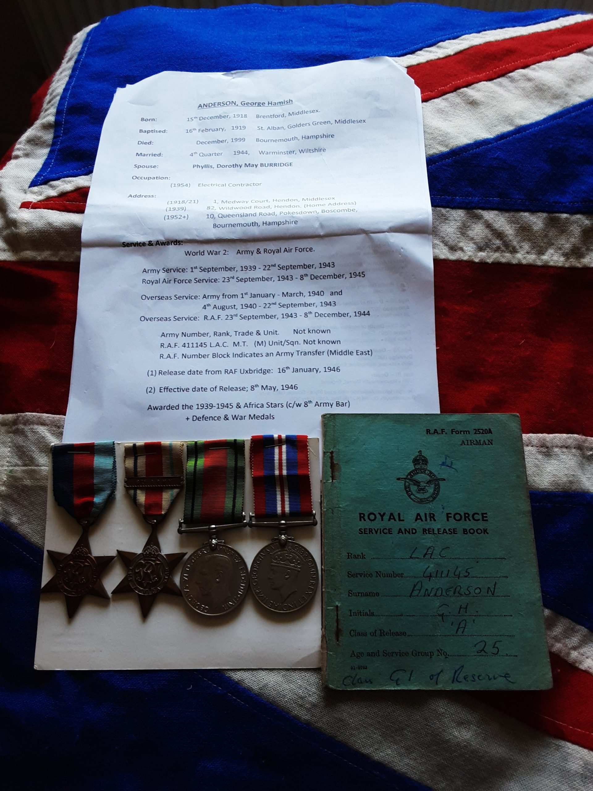 Unusual WWII 8th Army & RAF group. George Hamish Anderson. Brentford