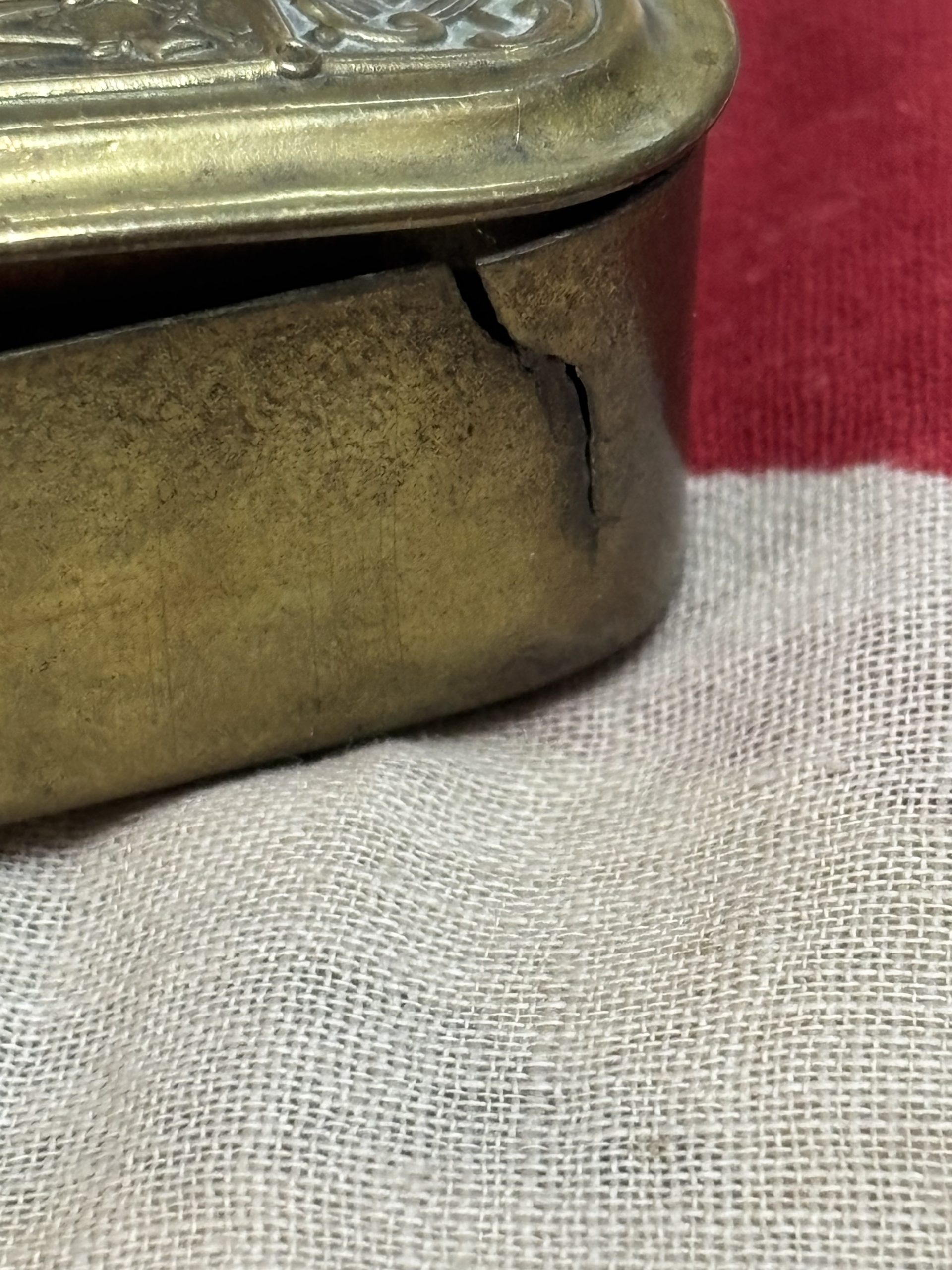 WWI Christmas tin with card and ribbons - Image 6