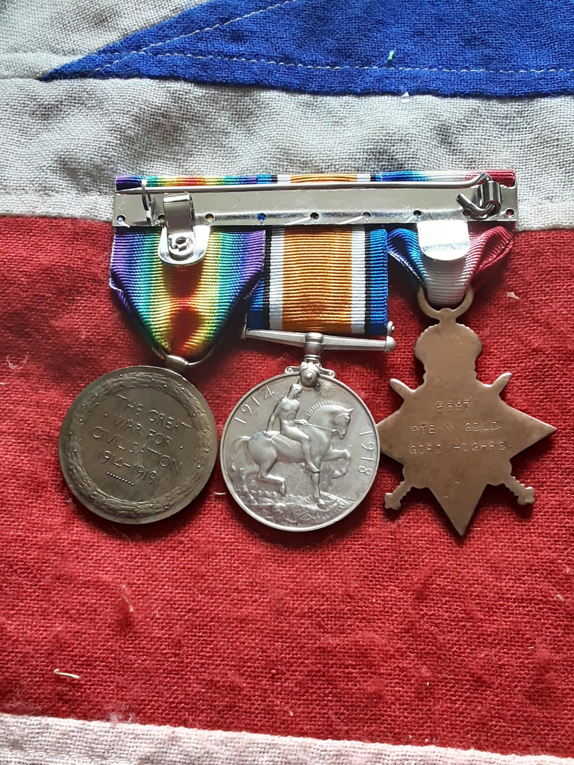 1915 Trio. Matthew Gold. Gordon Highlanders & MGC. Wounded twice. Born Lesmahagow. - Image 2