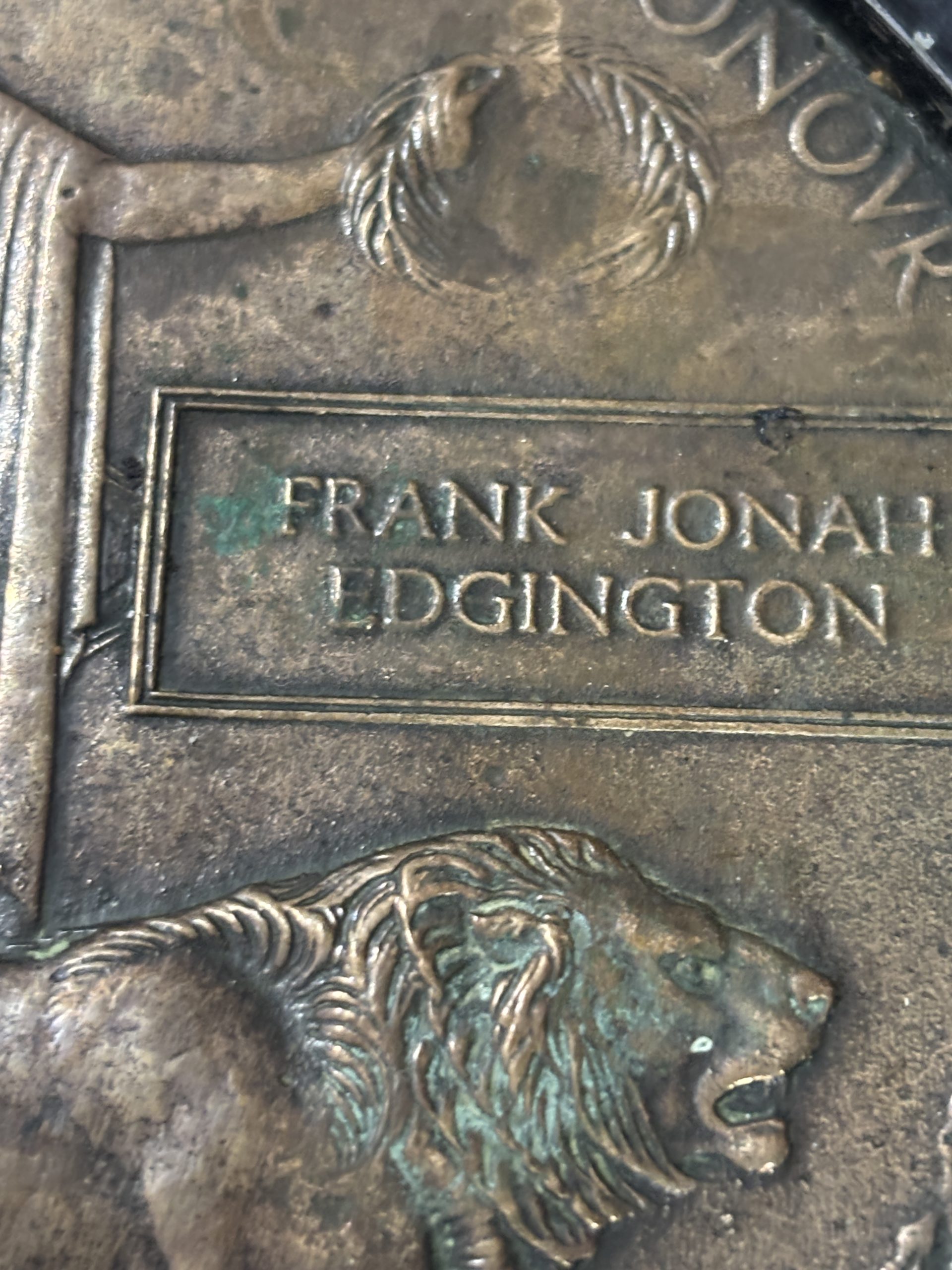 WWI Memorial Plaque. Edgington. Gloucestershire Regiment. Mickleton, Gloucestershire. Died after capture. - Image 3