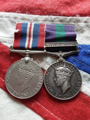 Ww2 & Palestine 1945-48 Pair . Sjt Roy F Prickett .Devon . Dorset Yeo & 48th Fld Reg .Ra . Feltham Middx .