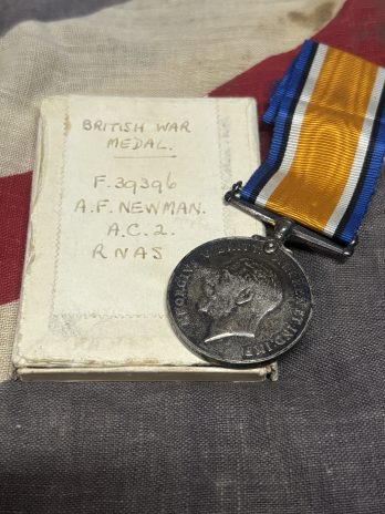 Sole issue boxed WWI BWM. Newman. RNAS. Born Reading, moved to Bridgend, South Wales.