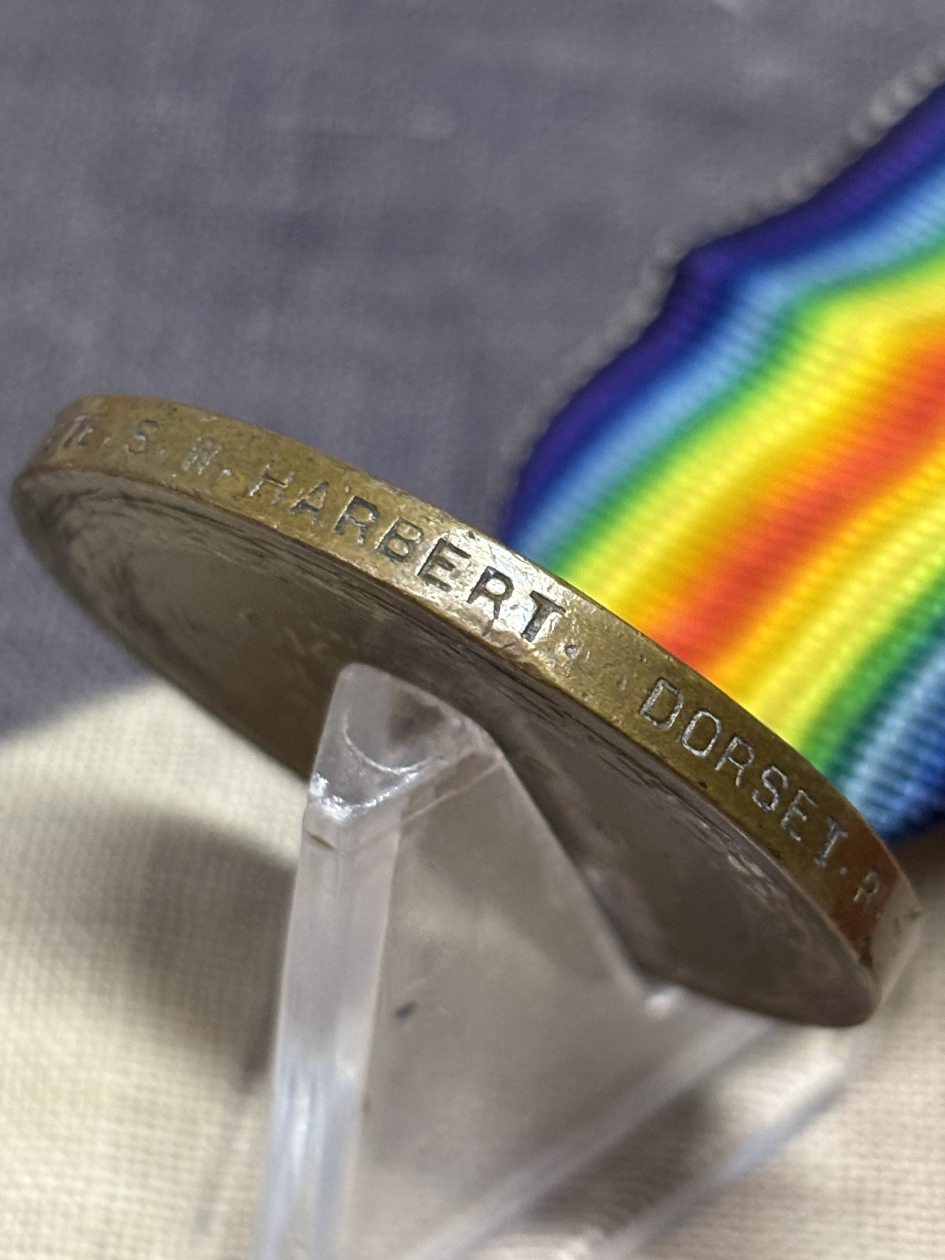 WWI Victory Medal Harbert. Dorset Regiment. Portsea, Portsmouth. GSW hand. - Image 2